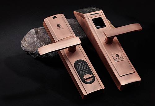 驻马店换锁芯(汽车开锁电话)(图1) 驻马店换锁芯(汽车开锁电话)