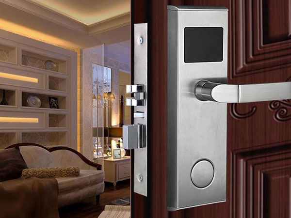 湖州配汽车钥匙（上门换锁换锁芯）