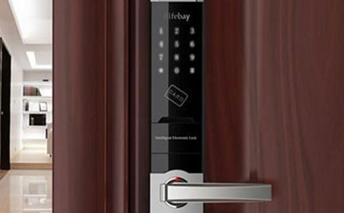 荆州汽车开锁电话（上门修锁电话）