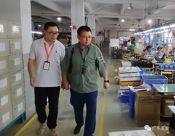 他手里这把“古董锁”，竟然是中国智能锁的起点(图18)