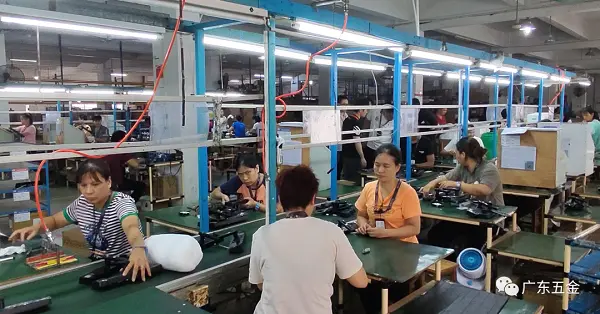 他手里这把“古董锁”，竟然是中国智能锁的起点(图29)