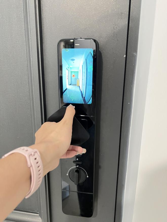 曾被吹爆的指纹锁，正退出中国家庭？开锁师傅道出实情，这下懂了