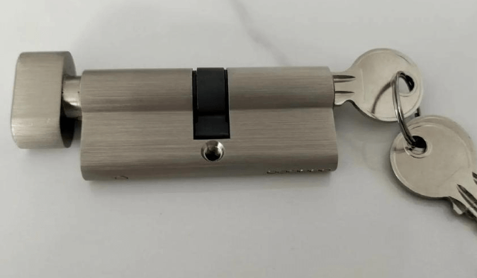 锁芯卡死转不动小窍门 行业科普与安全处置指南(图1)